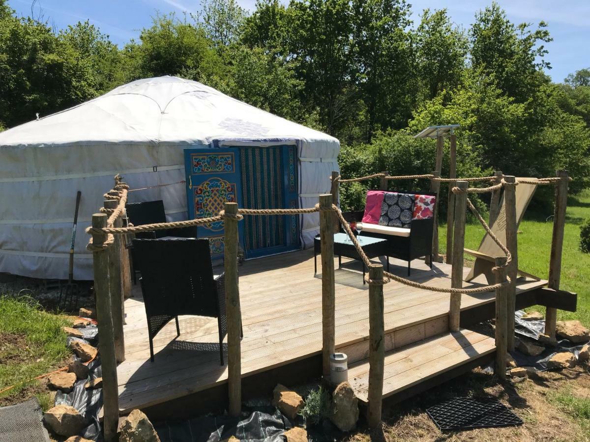 French Fields Luxury Glamping Original Mongolian Yurt Hotel Le-Vieux-Cerier Exterior photo